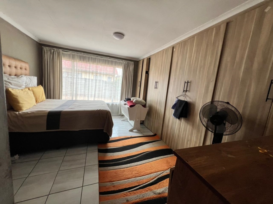 3 Bedroom Property for Sale in Lourierpark Free State